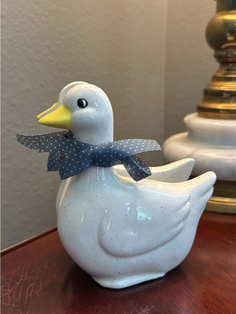 VTG Ceramic Goose Napkin Holder with Polka Dot Bow - White & Yellow